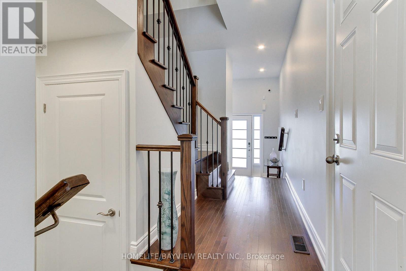 37 Arnold Crescent, New Tecumseth (Alliston), Ontario  L9R 0T6 - Photo 6 - N12471094