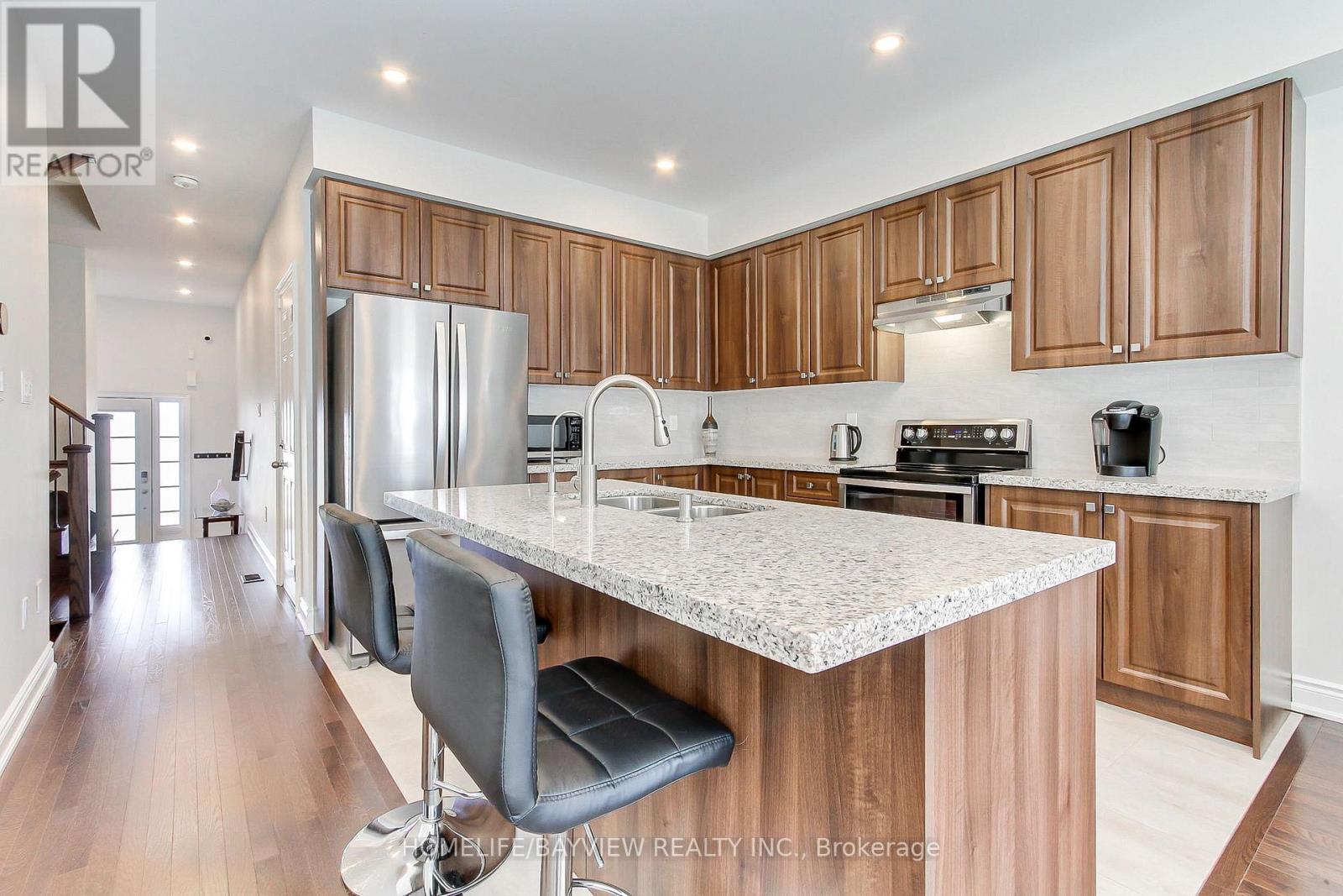 37 Arnold Crescent, New Tecumseth (Alliston), Ontario  L9R 0T6 - Photo 8 - N12471094