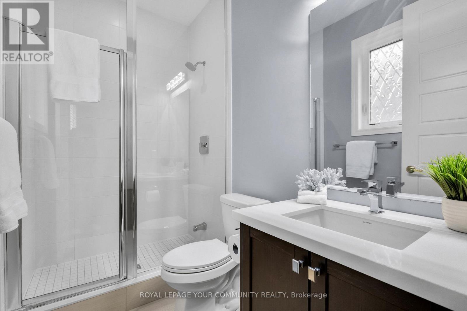 8 King Boulevard, King, Ontario  L7B 0P4 - Photo 36 - N12471114