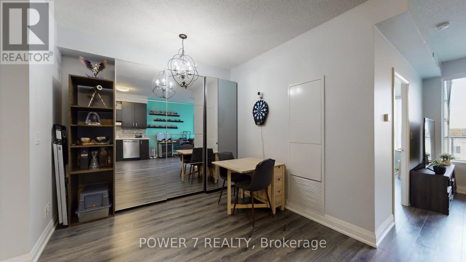 718 - 28 Uptown Drive, Markham (Unionville), Ontario  L3R 5M8 - Photo 10 - N12471117