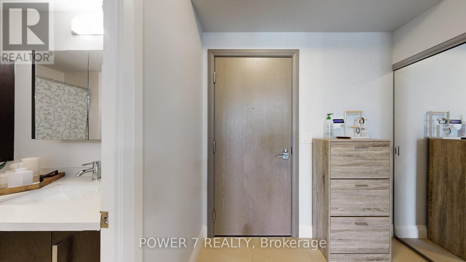 718 - 28 Uptown Drive, Markham (Unionville), Ontario  L3R 5M8 - Photo 19 - N12471117