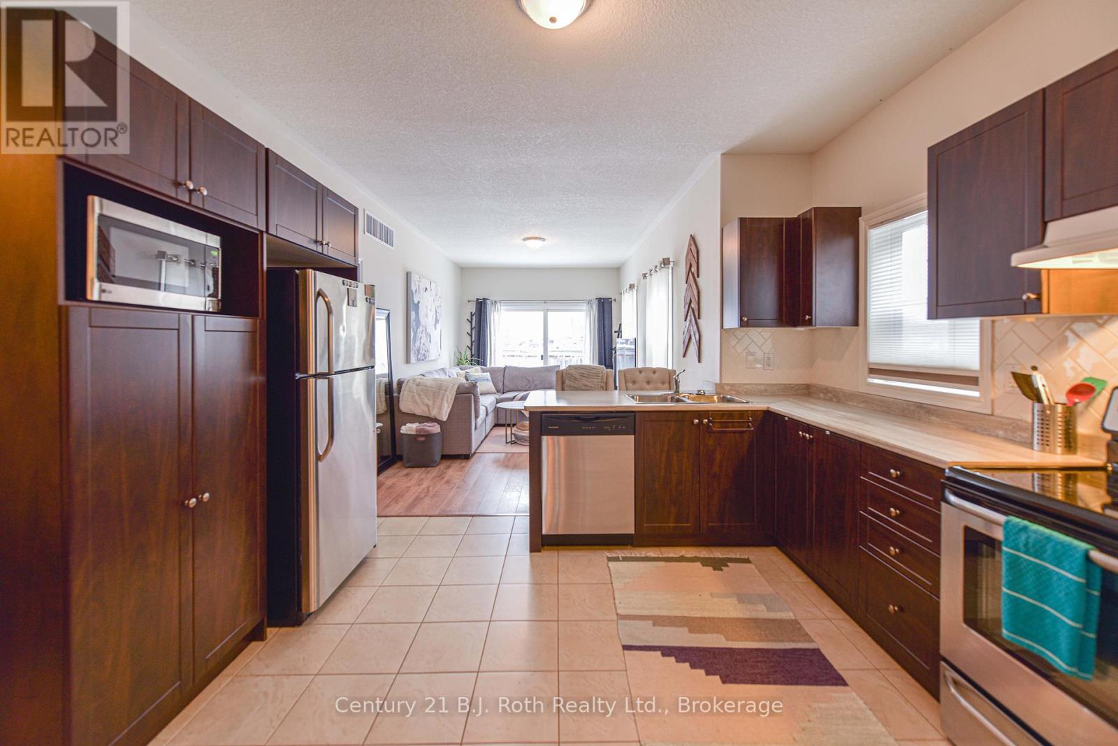 15 ISABELLA DRIVE, orillia, Ontario