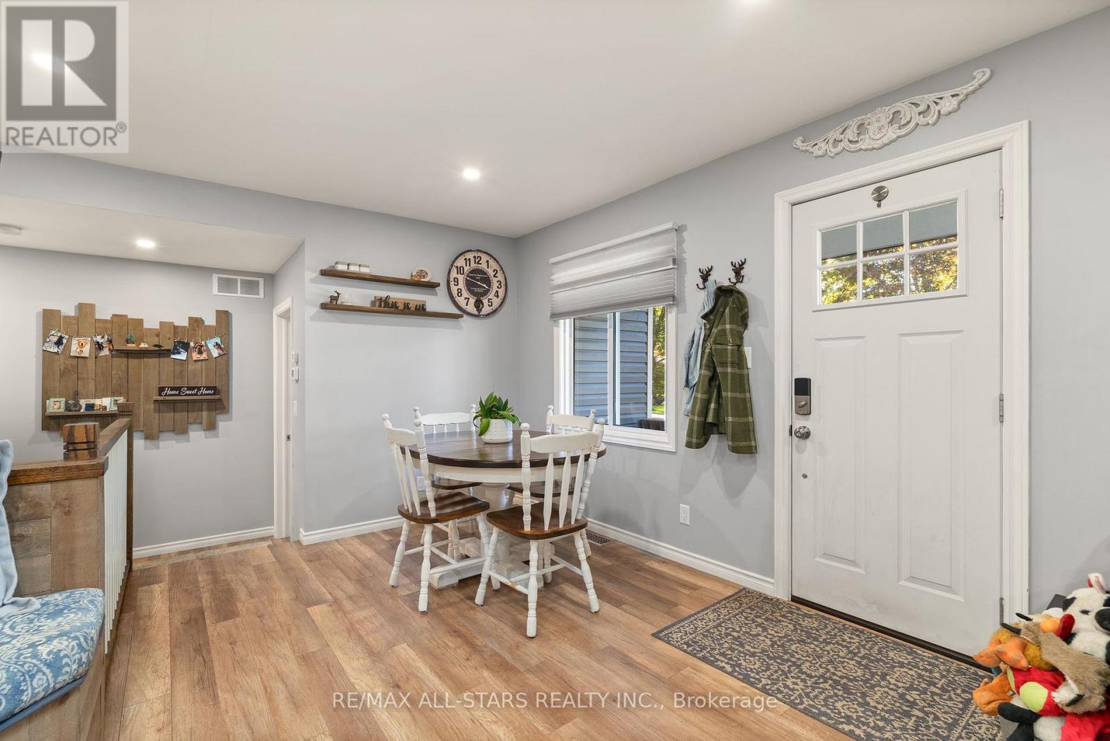 16 Parkhill Drive, Kawartha Lakes (Fenelon Falls), Ontario  K0M 1N0 - Photo 14 - X12471158