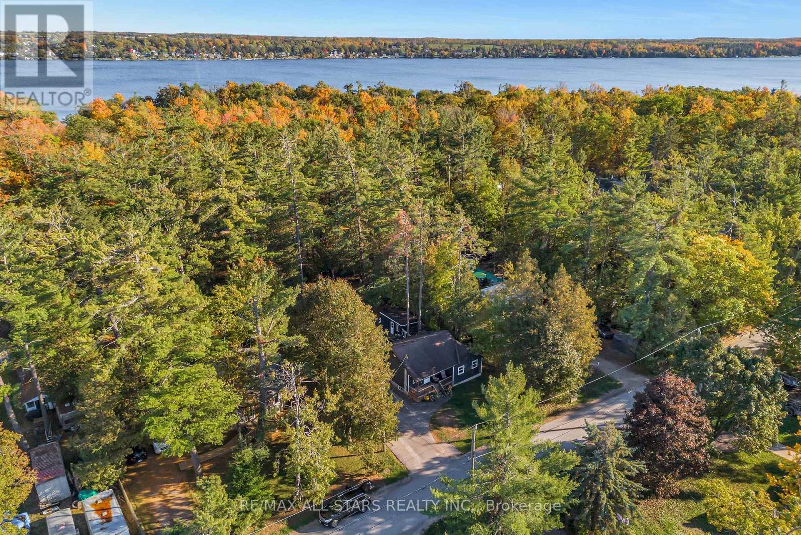 16 Parkhill Drive, Kawartha Lakes (Fenelon Falls), Ontario  K0M 1N0 - Photo 9 - X12471158