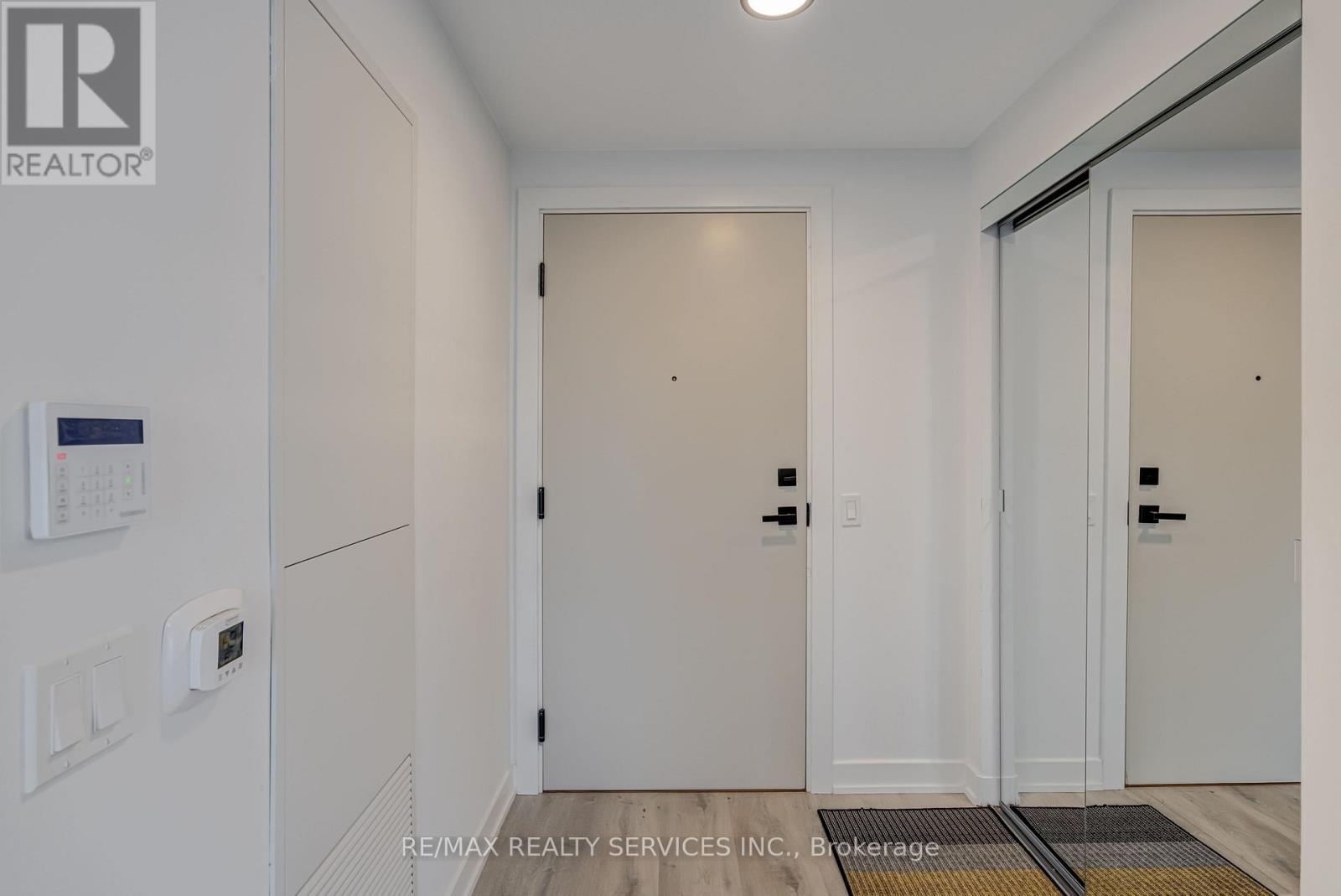 4106 - 327 King Street W, Toronto, Ontario  M5V 0W7 - Photo 12 - C12365171