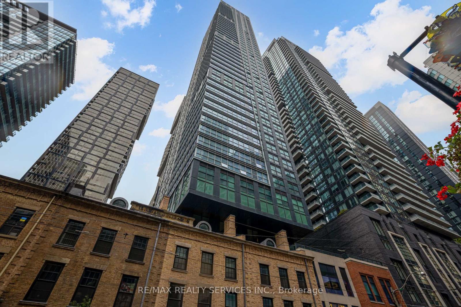 4106 - 327 King Street W, Toronto, Ontario  M5V 0W7 - Photo 2 - C12365171