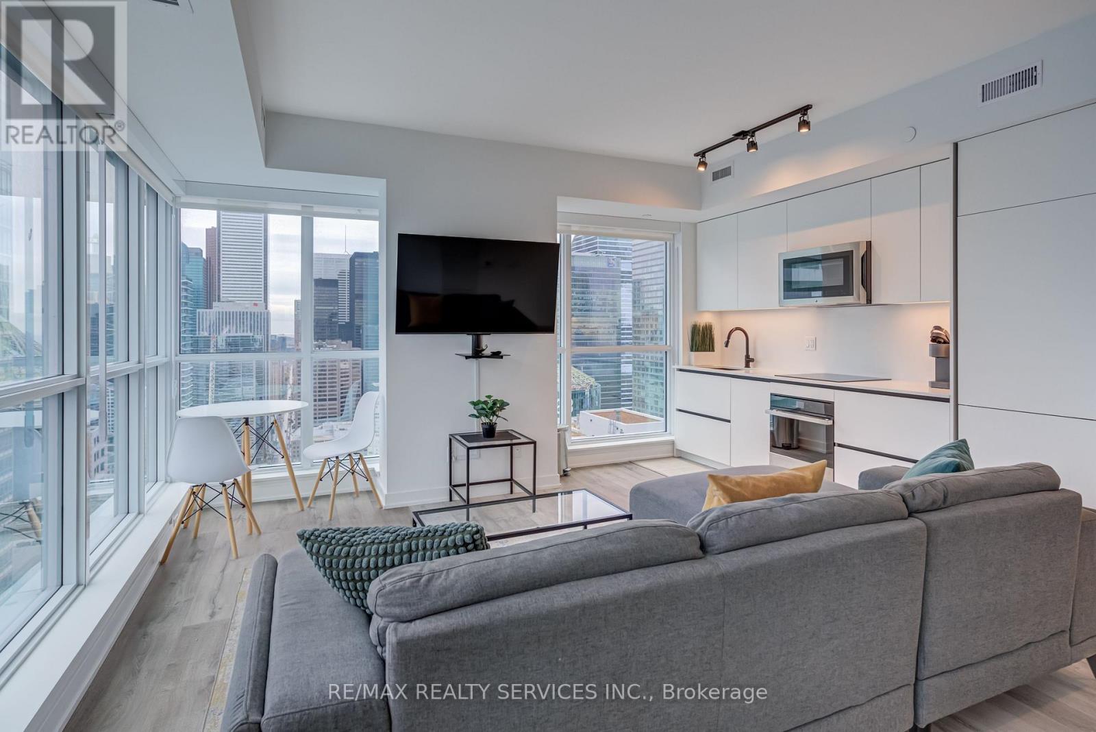 4106 - 327 King Street W, Toronto, Ontario  M5V 0W7 - Photo 18 - C12365171