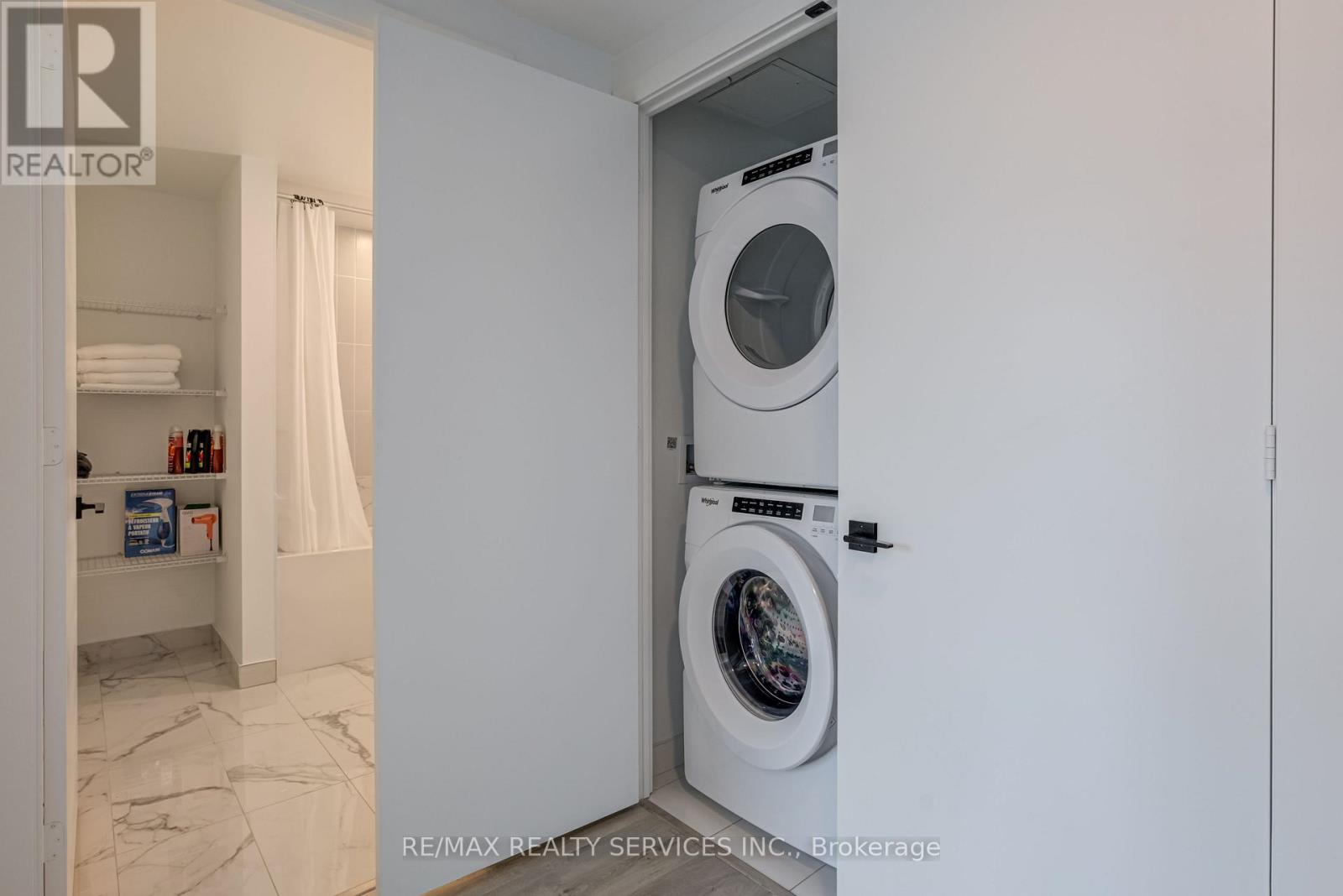 4106 - 327 King Street W, Toronto, Ontario  M5V 0W7 - Photo 34 - C12365171