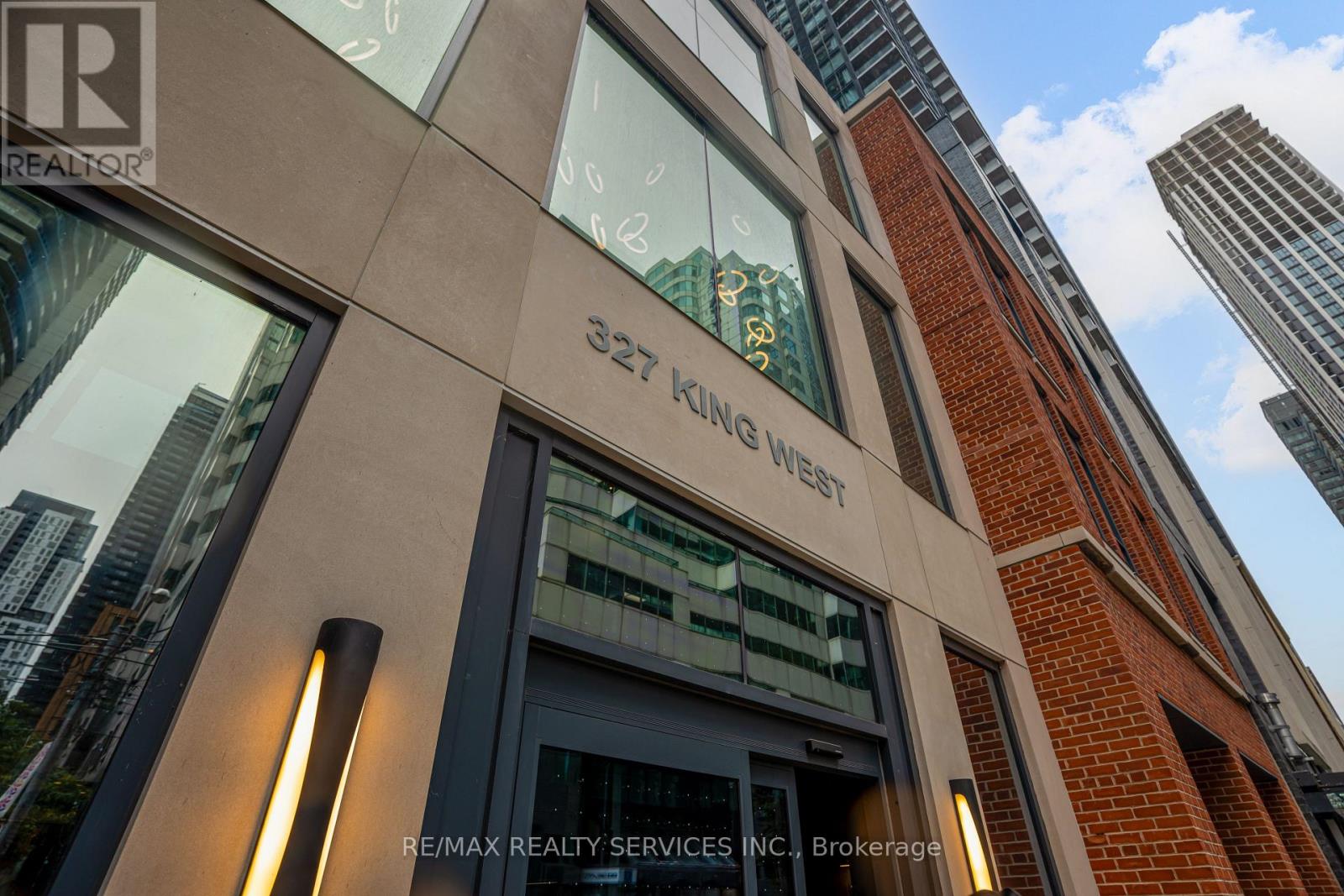 4106 - 327 King Street W, Toronto, Ontario  M5V 0W7 - Photo 6 - C12365171