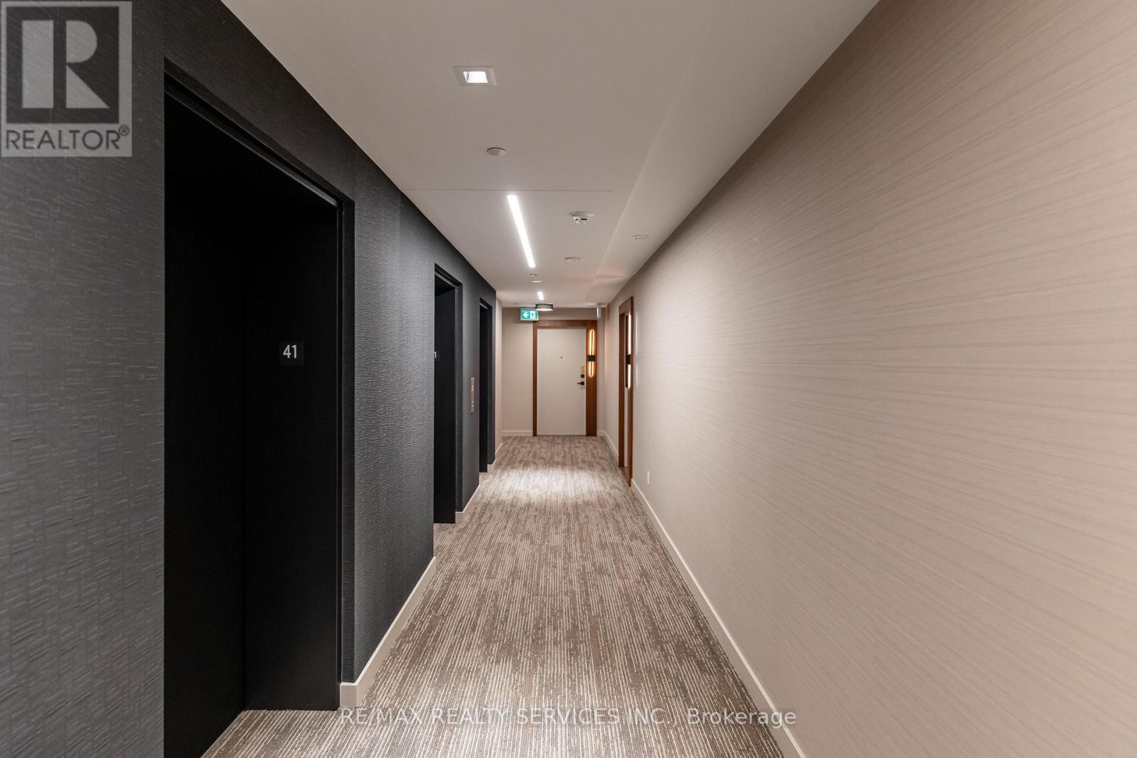 4106 - 327 King Street W, Toronto, Ontario  M5V 0W7 - Photo 8 - C12365171