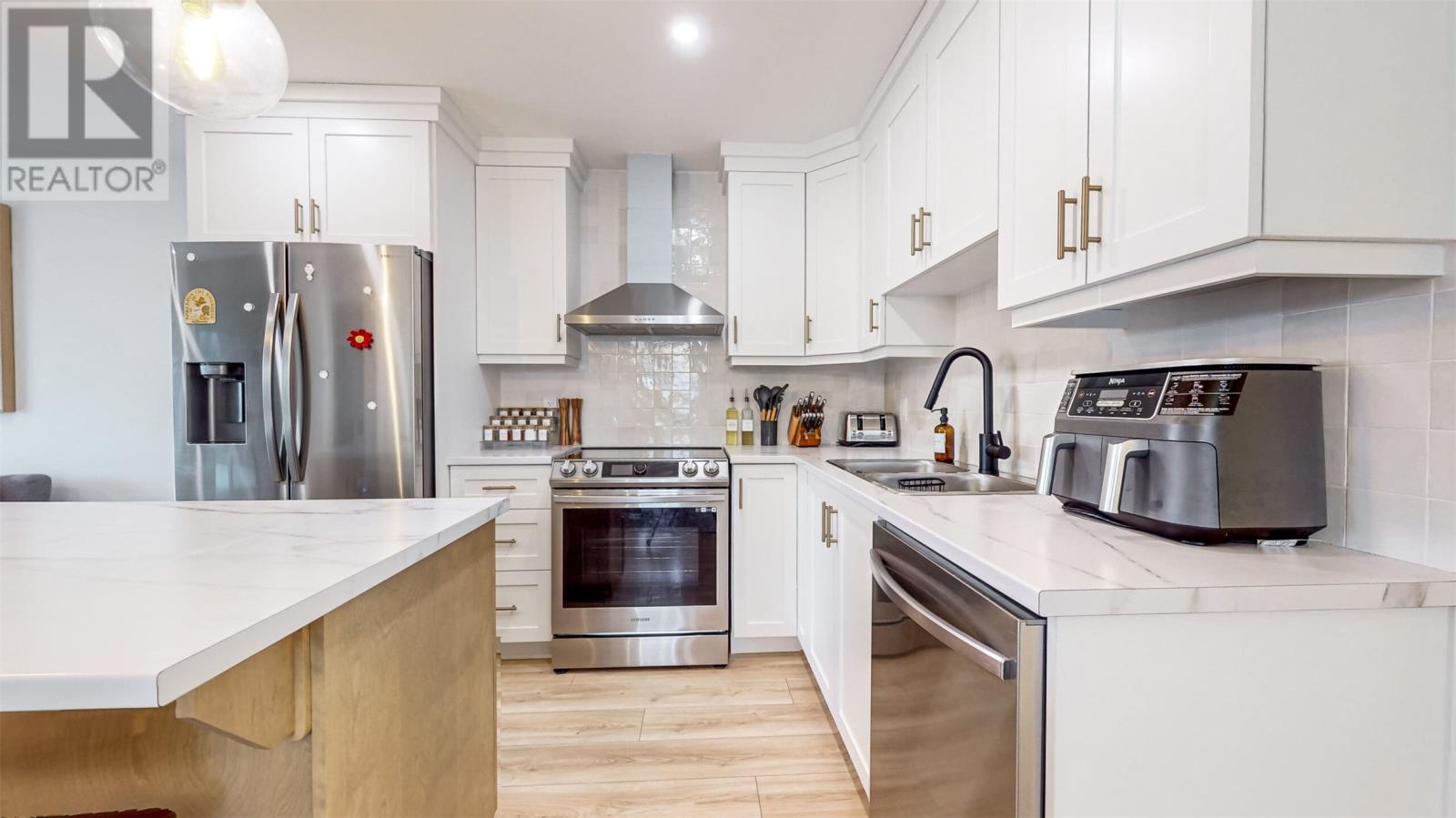 11 Cedar Hill Place Unit#d, St. John's, Newfoundland & Labrador  A1H 0P4 - Photo 2 - 1291626