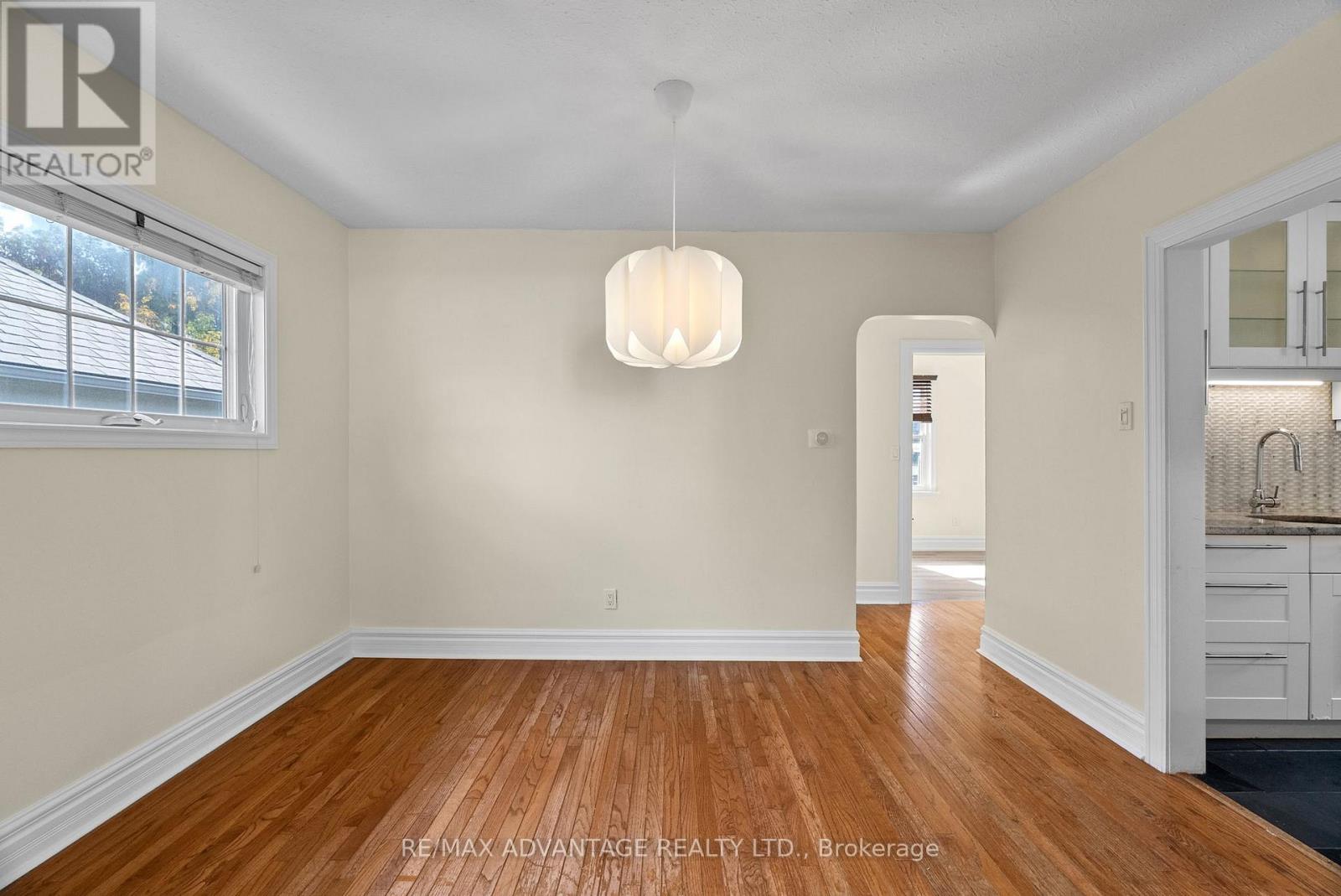 555 Chester Street, London South, Ontario  N6C 2K1 - Photo 11 - X12471166