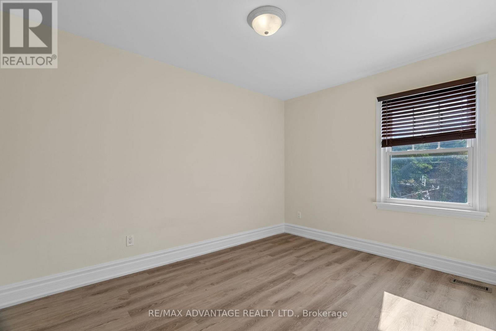 555 Chester Street, London South, Ontario  N6C 2K1 - Photo 14 - X12471166