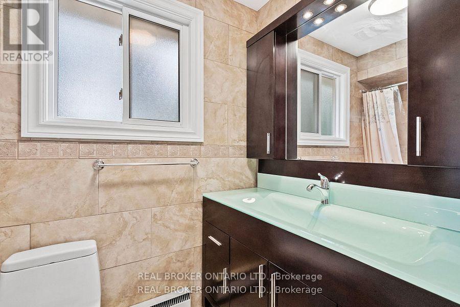 841 Fletcher Valley Crescent, Mississauga, Ontario  L5J 2X6 - Photo 27 - W12471092