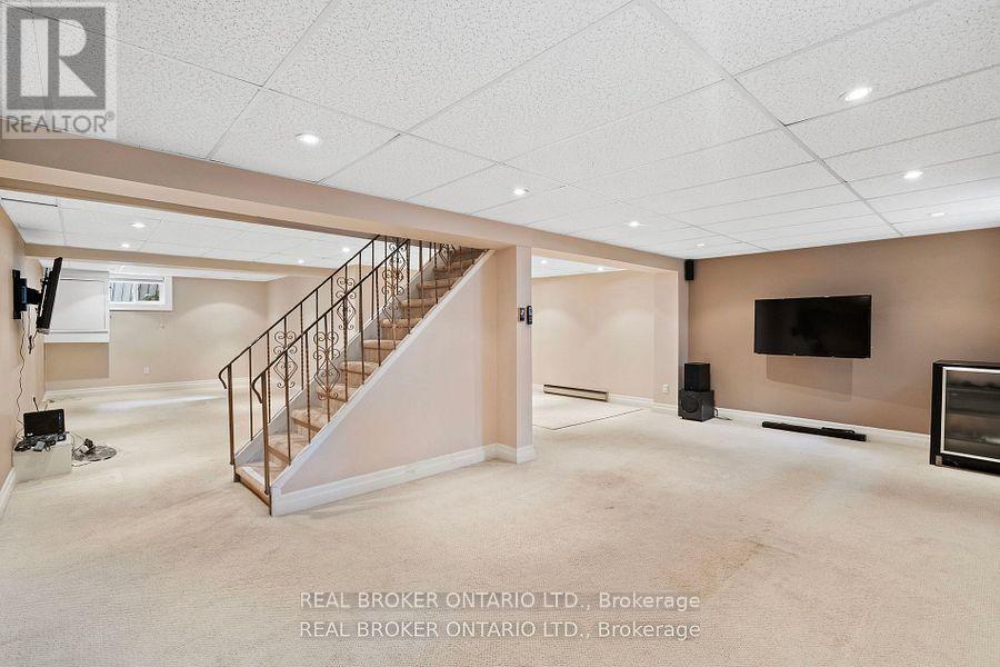 841 Fletcher Valley Crescent, Mississauga, Ontario  L5J 2X6 - Photo 31 - W12471092