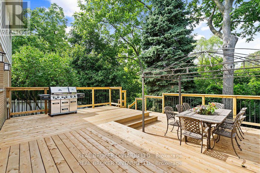 841 Fletcher Valley Crescent, Mississauga, Ontario  L5J 2X6 - Photo 36 - W12471092