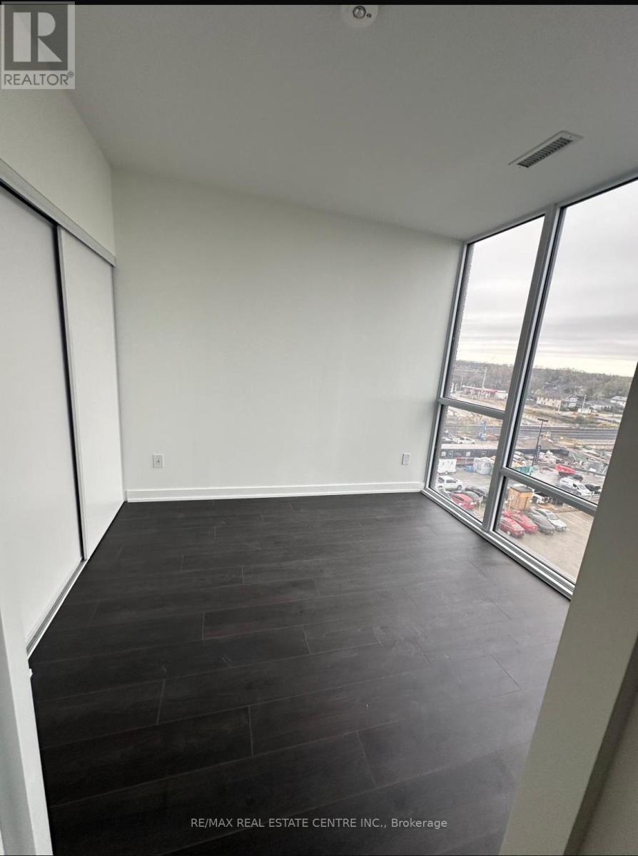 623 - 28 Ann Street, Mississauga, Ontario  L5G 3G1 - Photo 4 - W12471100