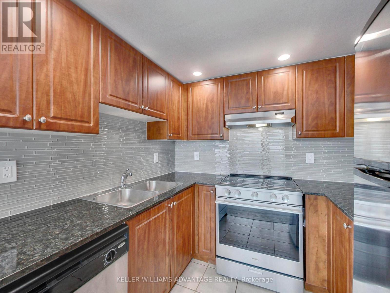 2204 - 9 George Street, Brampton, Ontario  L6X 0T6 - Photo 19 - W12471118