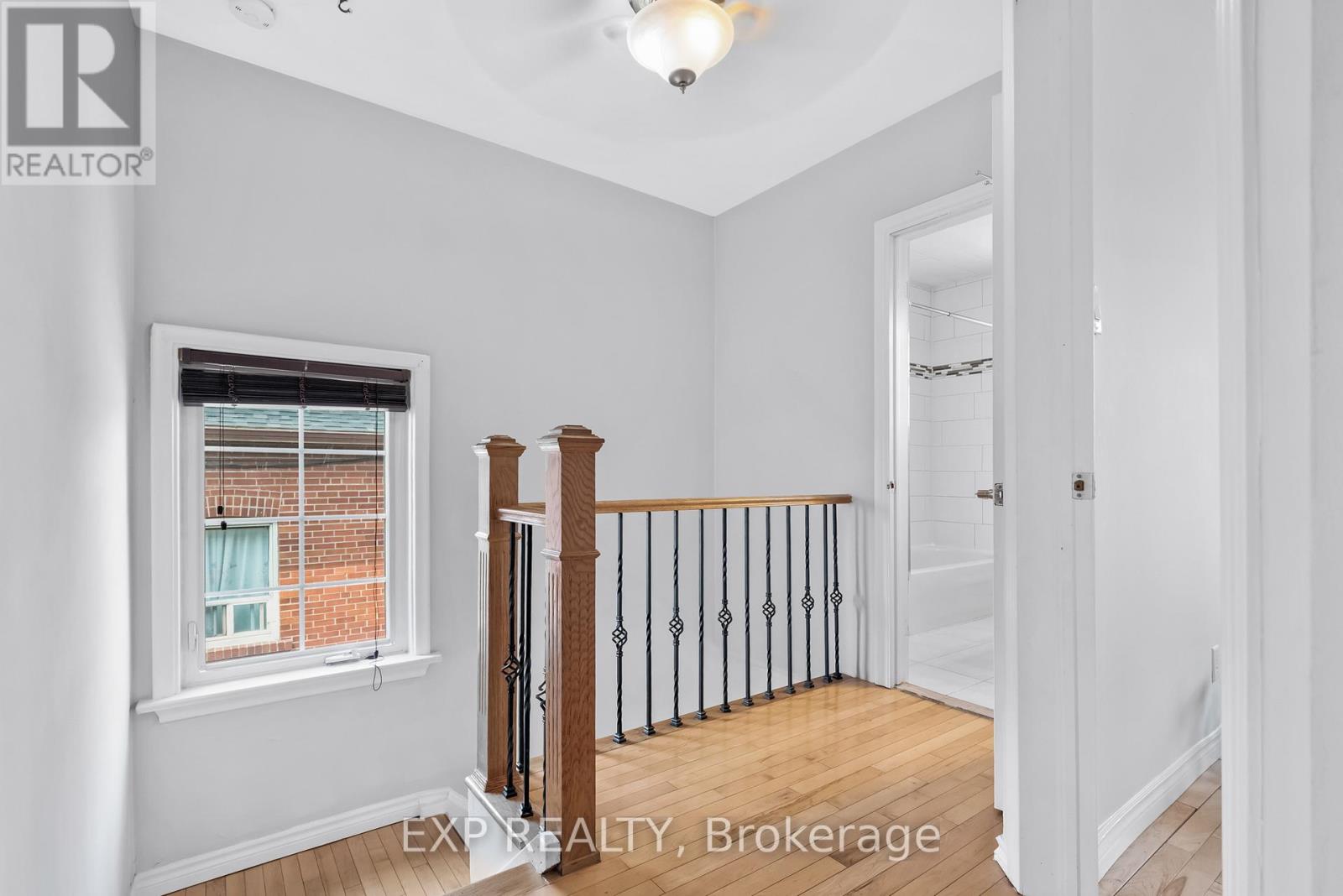 722 Weston Road, Toronto, Ontario  M6N 3R5 - Photo 12 - W12471122