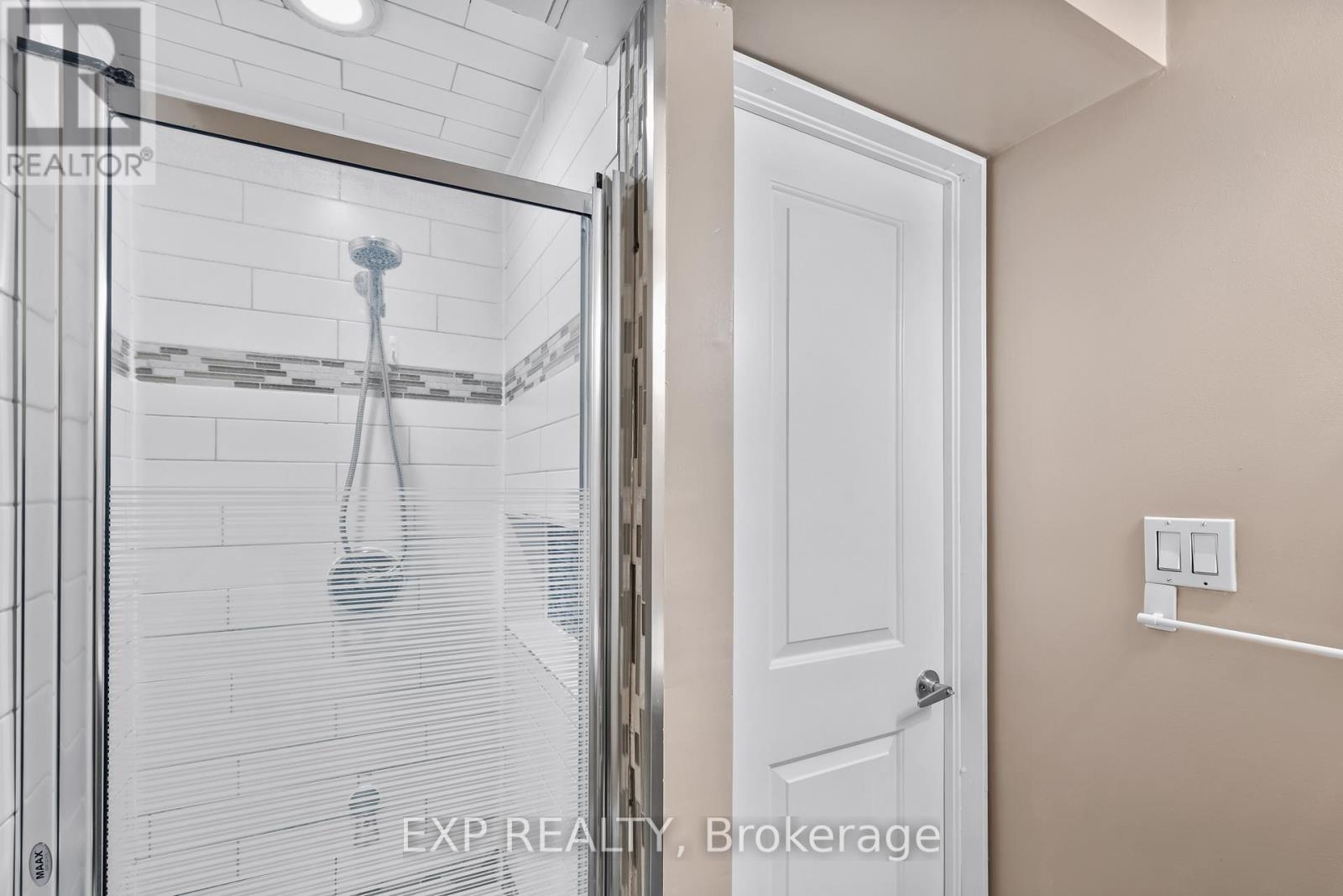 722 Weston Road, Toronto, Ontario  M6N 3R5 - Photo 32 - W12471122