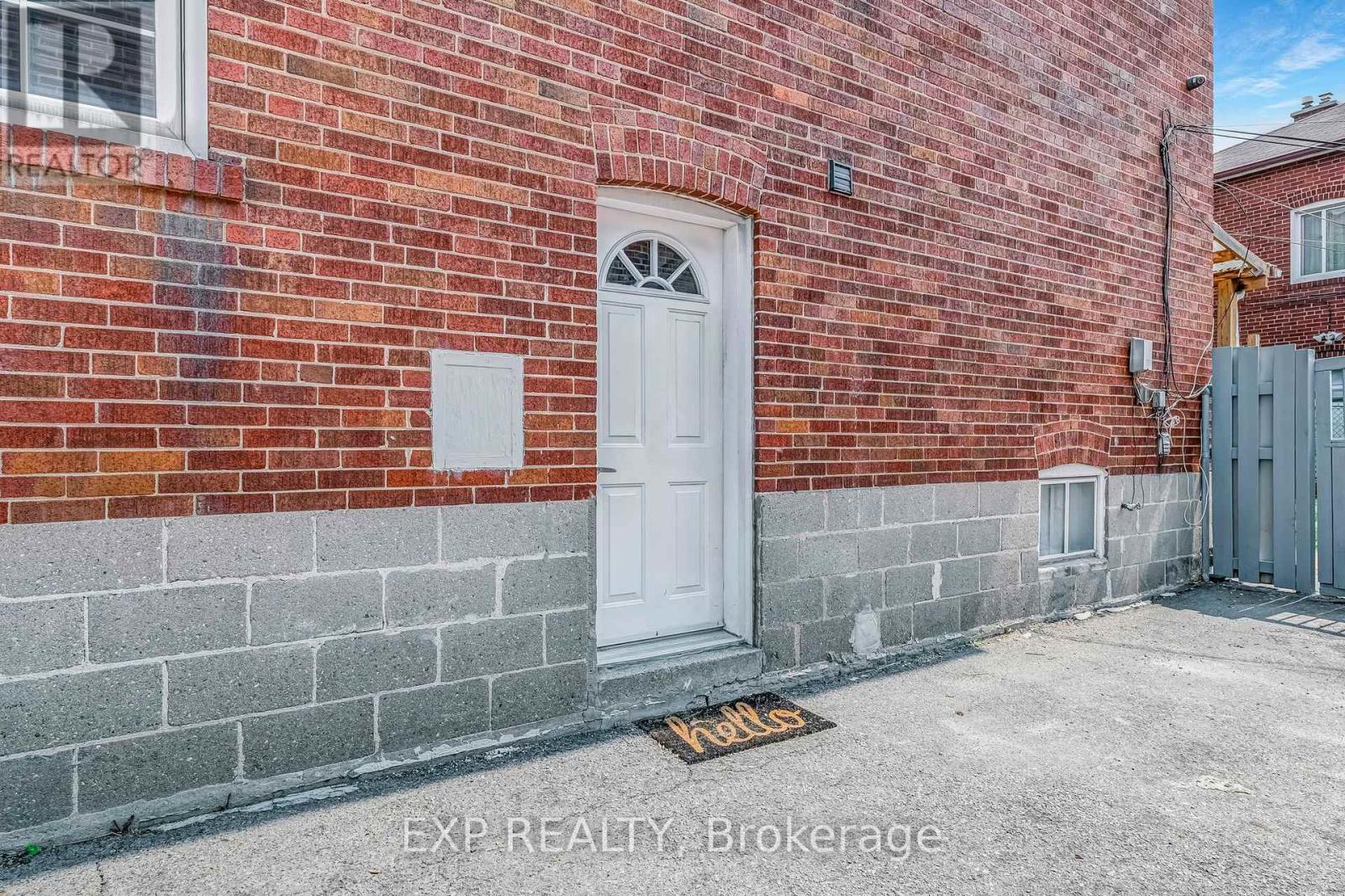 722 Weston Road, Toronto, Ontario  M6N 3R5 - Photo 33 - W12471122