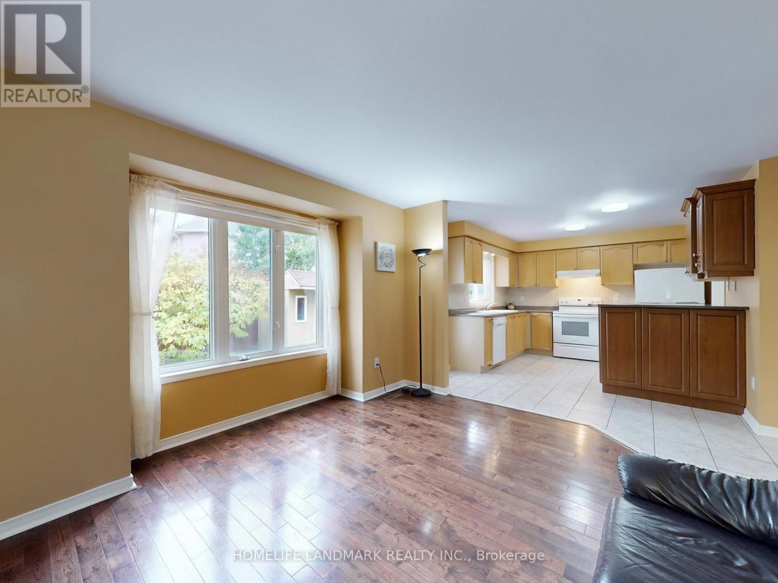 5919 Osprey Boulevard, Mississauga, Ontario  L5N 8J7 - Photo 12 - W12471127