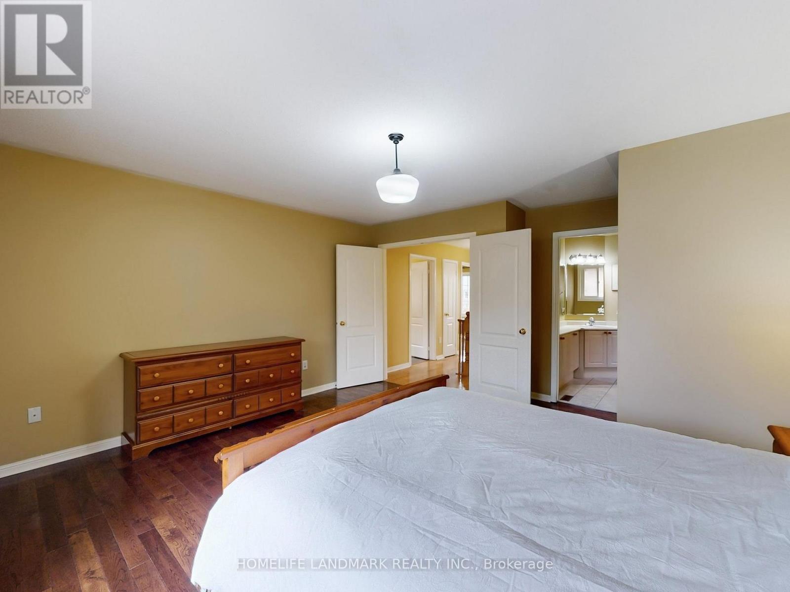 5919 Osprey Boulevard, Mississauga, Ontario  L5N 8J7 - Photo 28 - W12471127