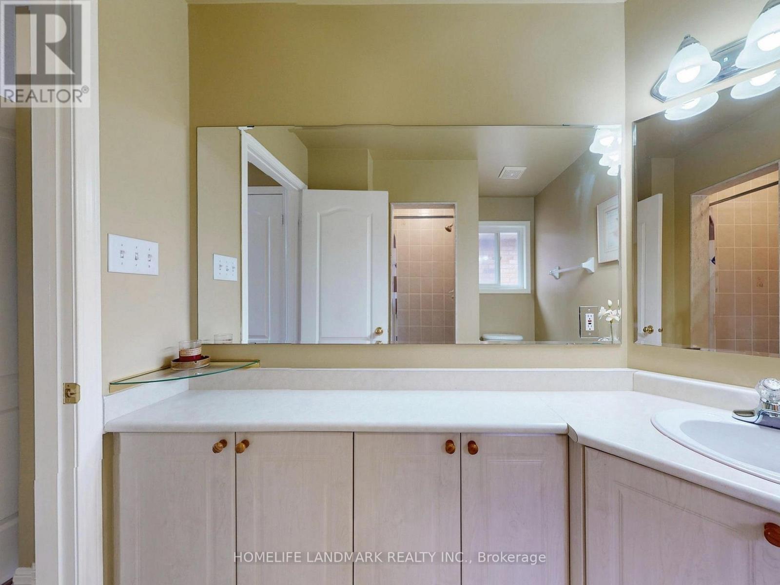 5919 Osprey Boulevard, Mississauga, Ontario  L5N 8J7 - Photo 29 - W12471127
