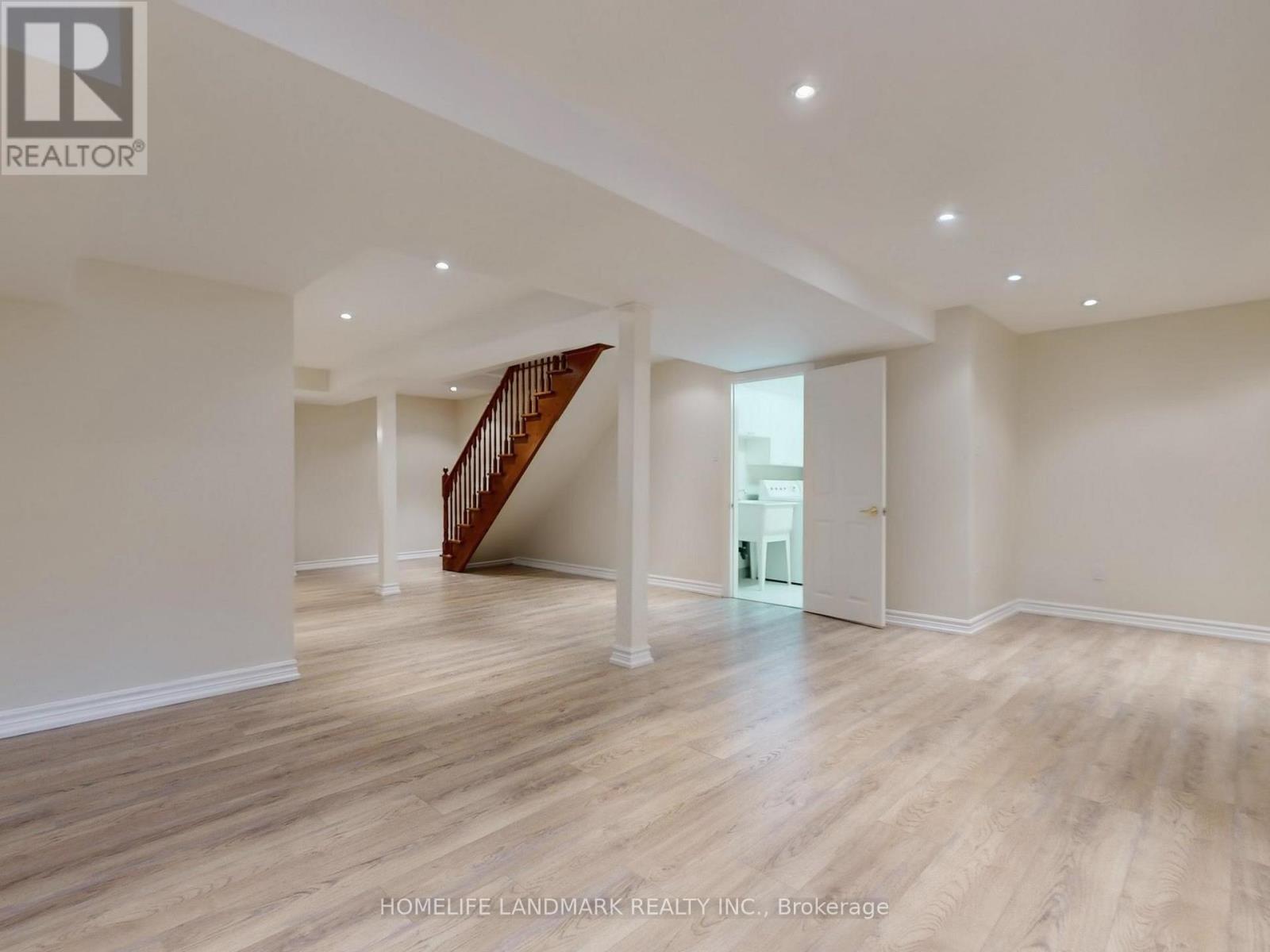 5919 Osprey Boulevard, Mississauga, Ontario  L5N 8J7 - Photo 42 - W12471127