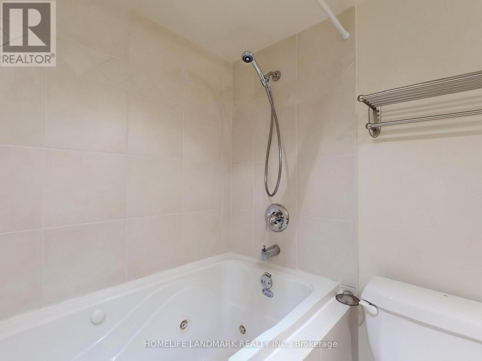 5919 Osprey Boulevard, Mississauga, Ontario  L5N 8J7 - Photo 46 - W12471127