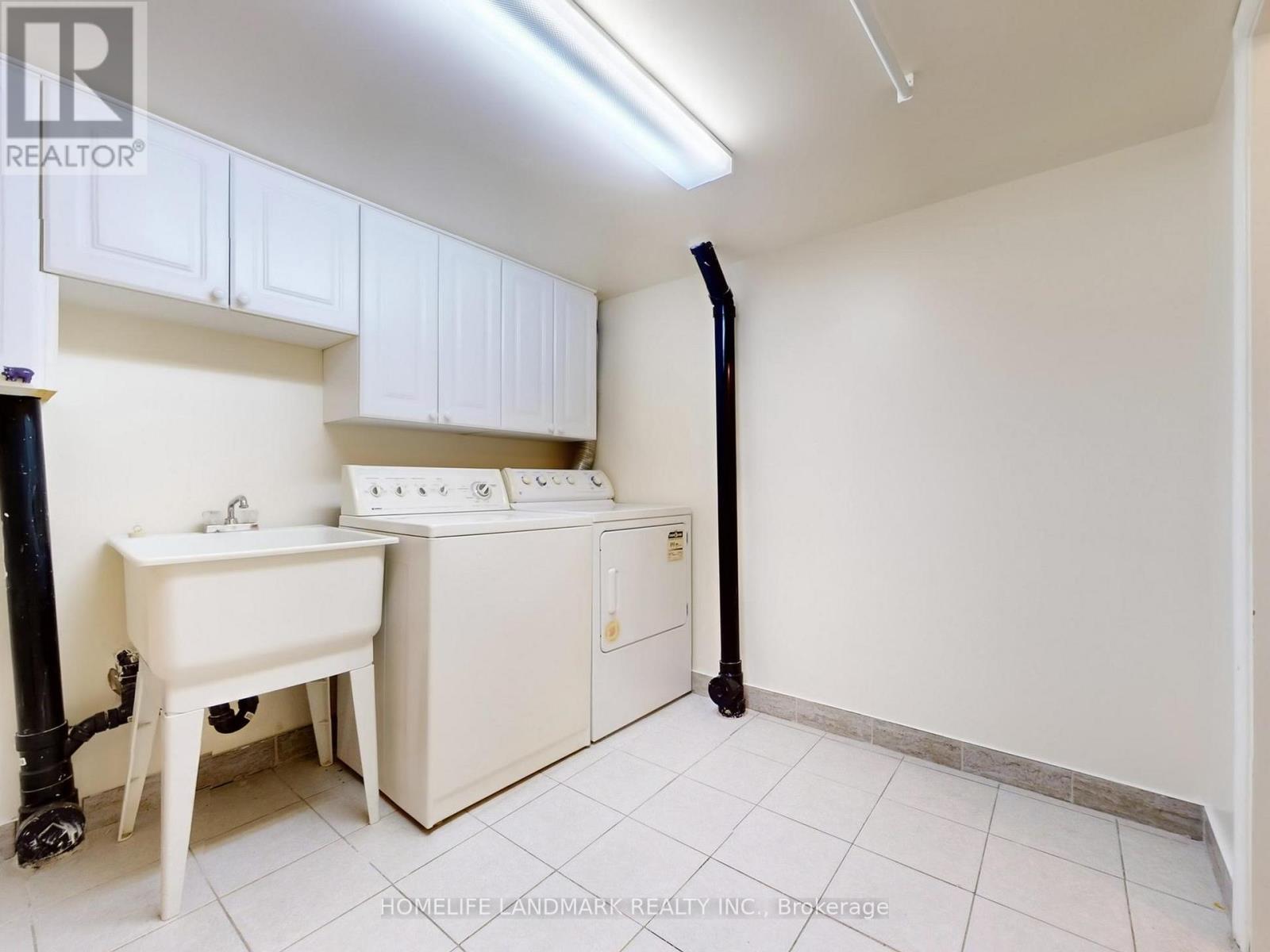 5919 Osprey Boulevard, Mississauga, Ontario  L5N 8J7 - Photo 47 - W12471127