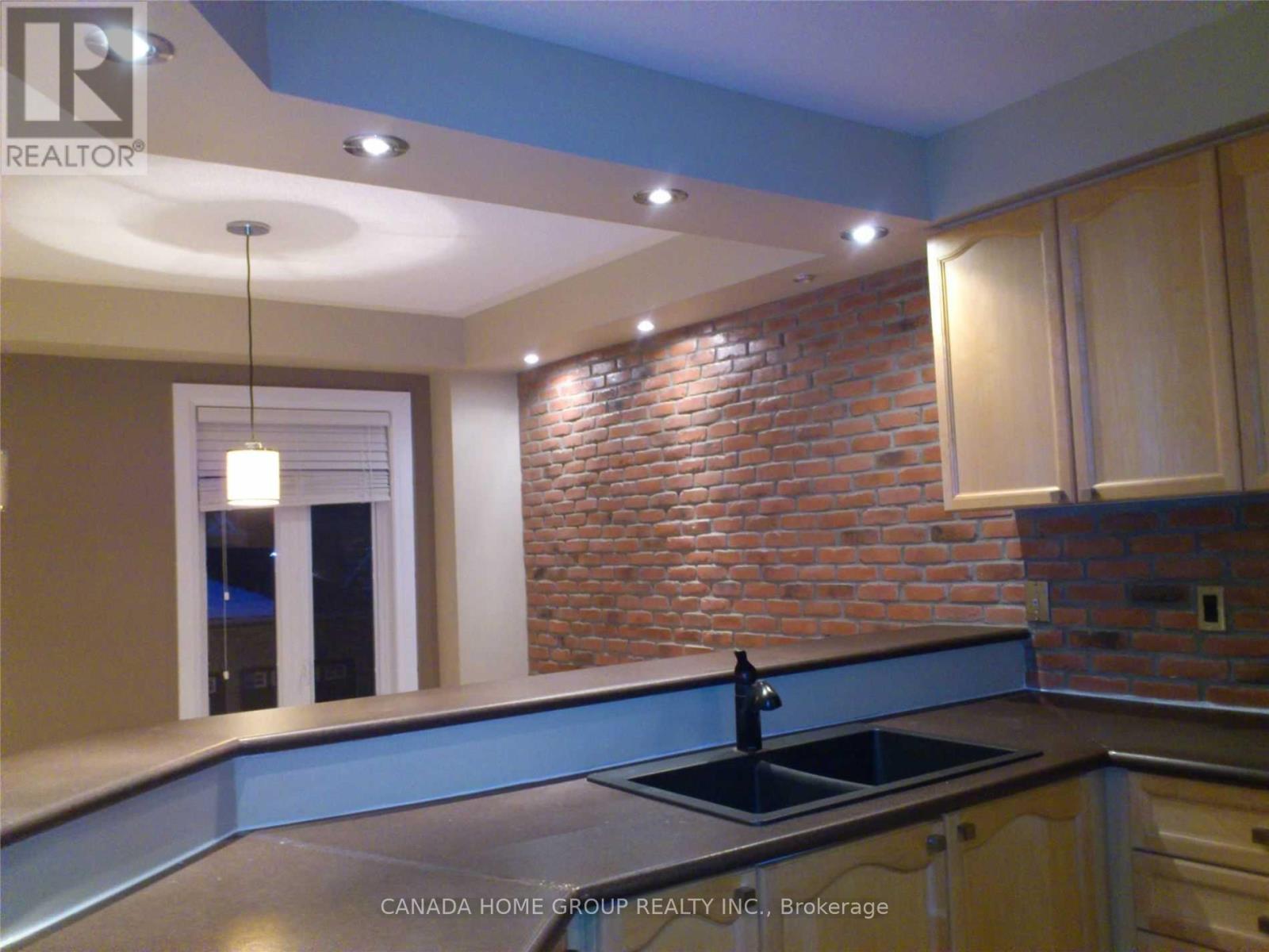3405 Southwick Street, Mississauga, Ontario  L5M 7M1 - Photo 12 - W12471136