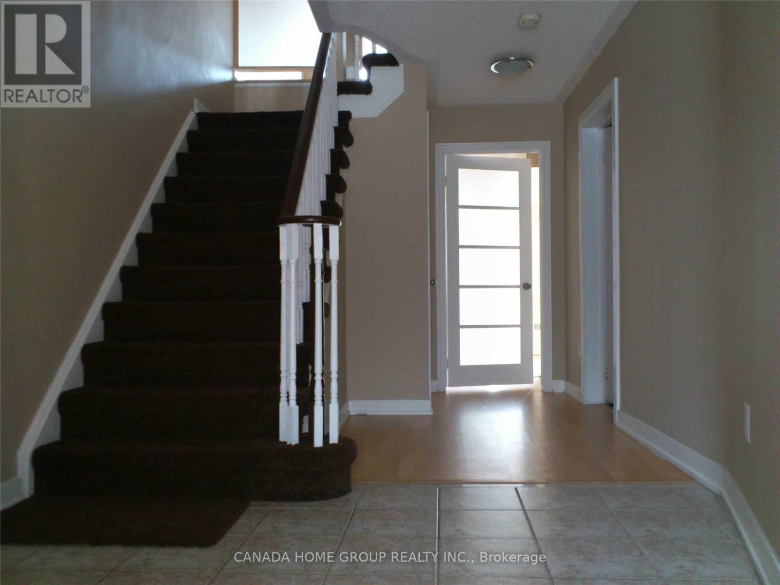 3405 Southwick Street, Mississauga, Ontario  L5M 7M1 - Photo 2 - W12471136