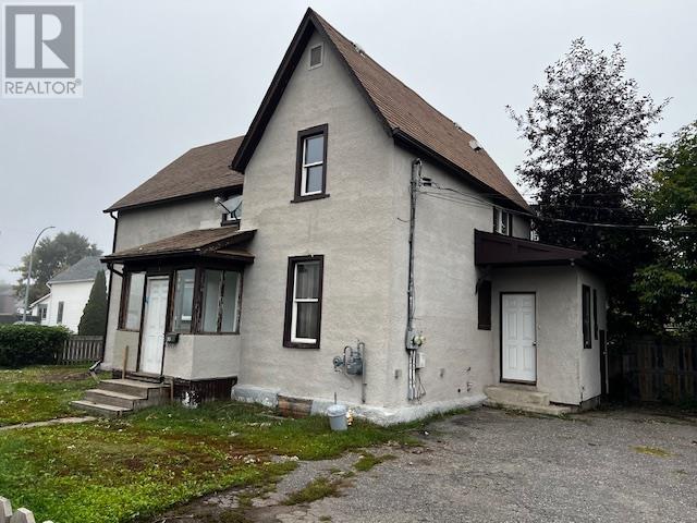 713 Arthur St E, Thunder Bay, Ontario  P7E 5M7 - Photo 1 - TB253257