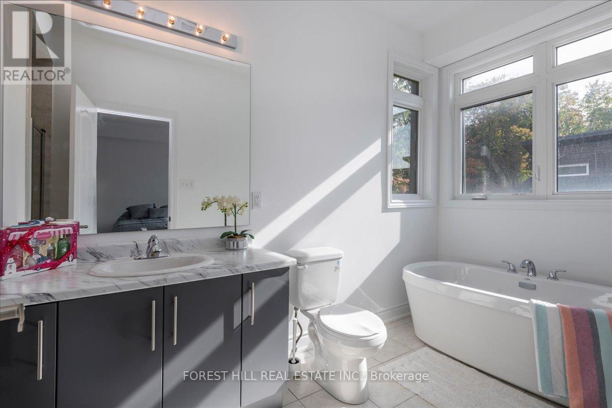 111 Marina Village Drive, Georgian Bay, Ontario  L0K 1S0 - Photo 15 - X12471093