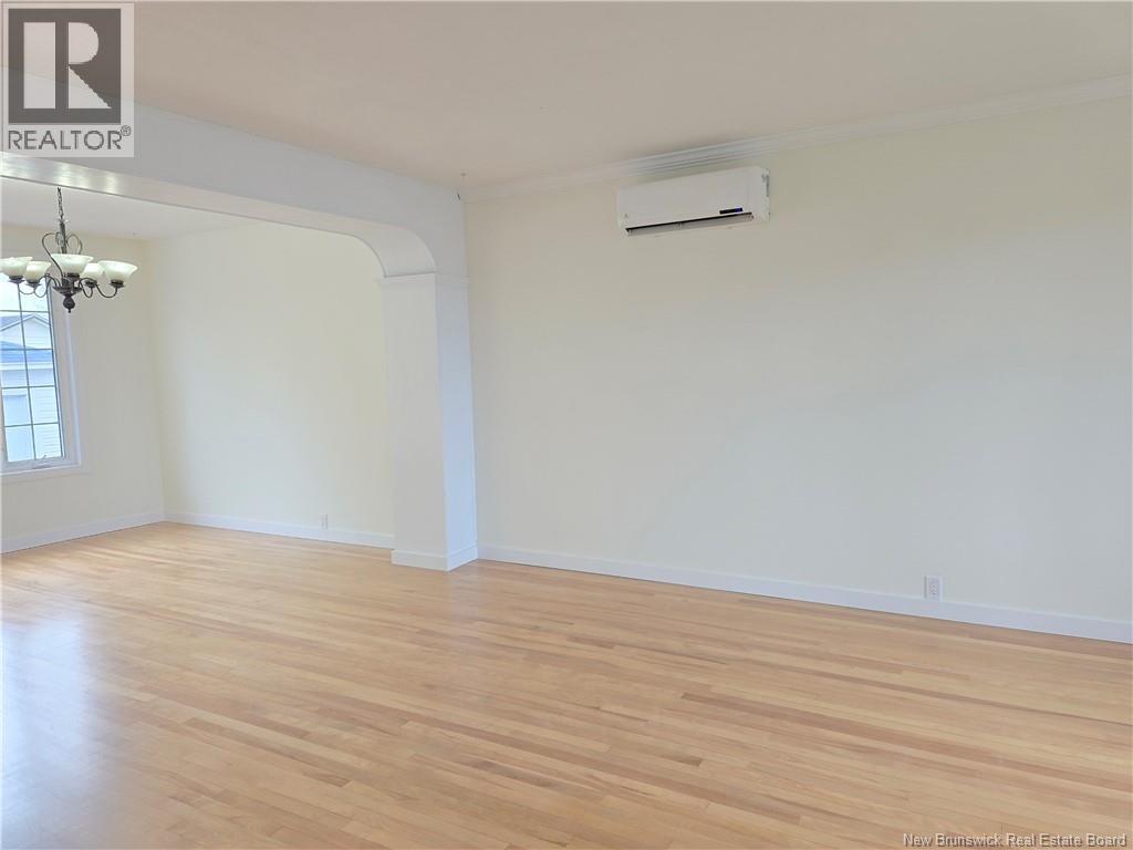 485 Varrily, Bathurst, New Brunswick  E8K 1W3 - Photo 9 - NB128777