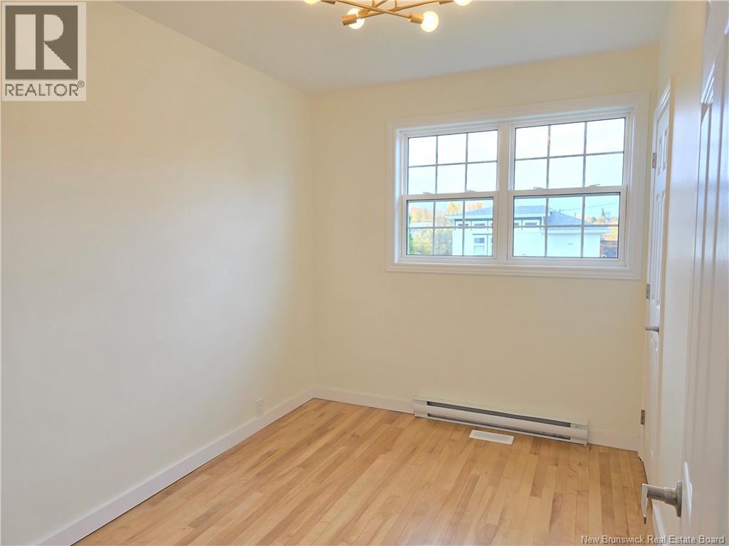 485 Varrily, Bathurst, New Brunswick  E8K 1W3 - Photo 17 - NB128777