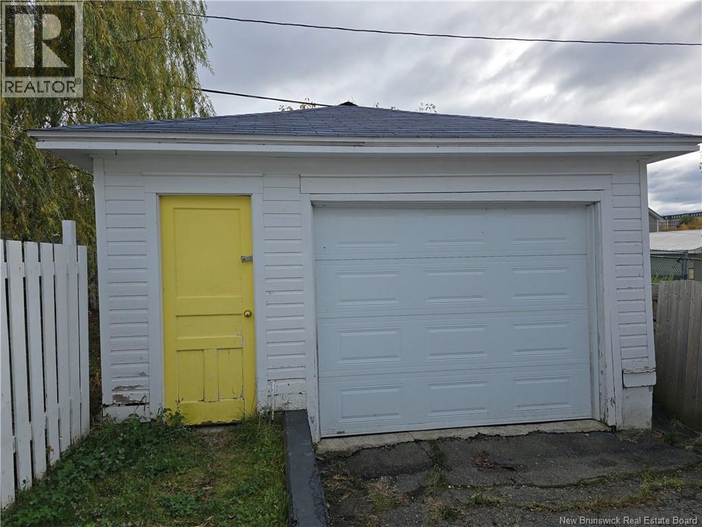 485 Varrily, Bathurst, New Brunswick  E8K 1W3 - Photo 5 - NB128777