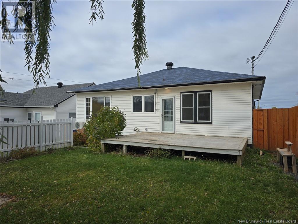 485 Varrily, Bathurst, New Brunswick  E8K 1W3 - Photo 3 - NB128777