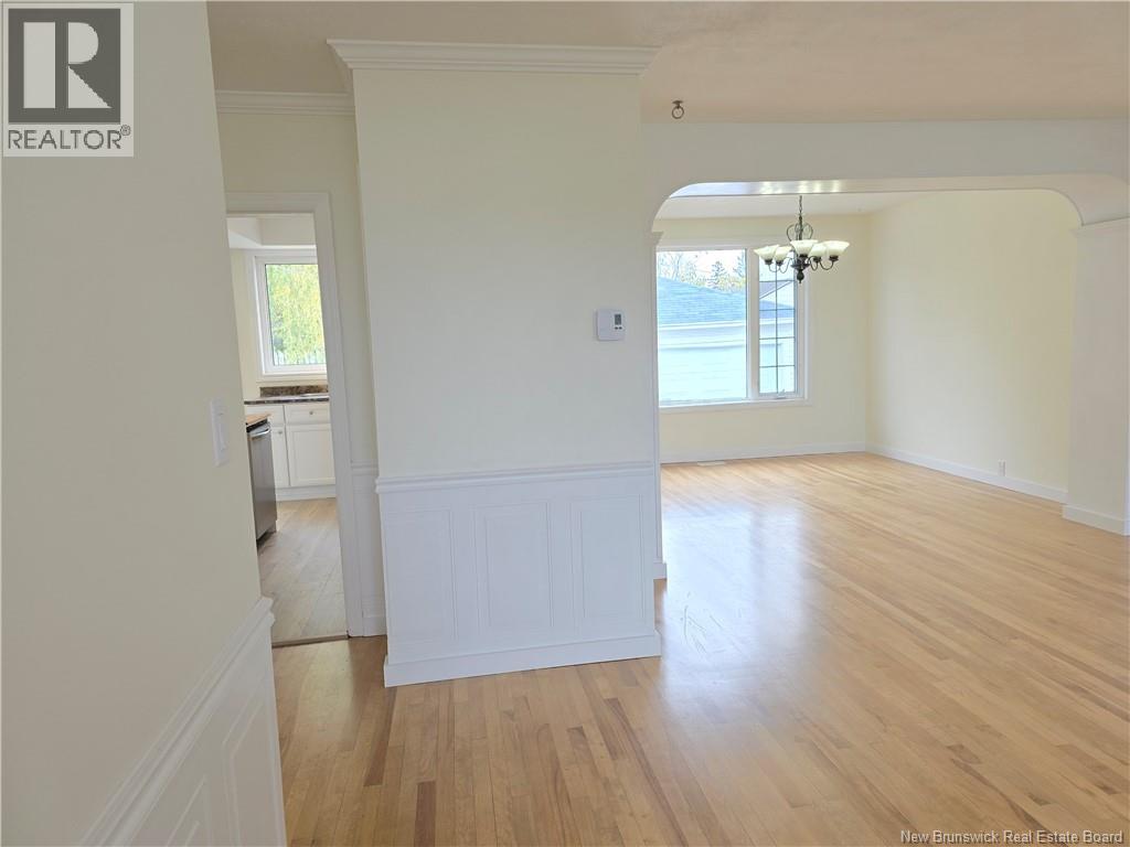 485 Varrily, Bathurst, New Brunswick  E8K 1W3 - Photo 6 - NB128777