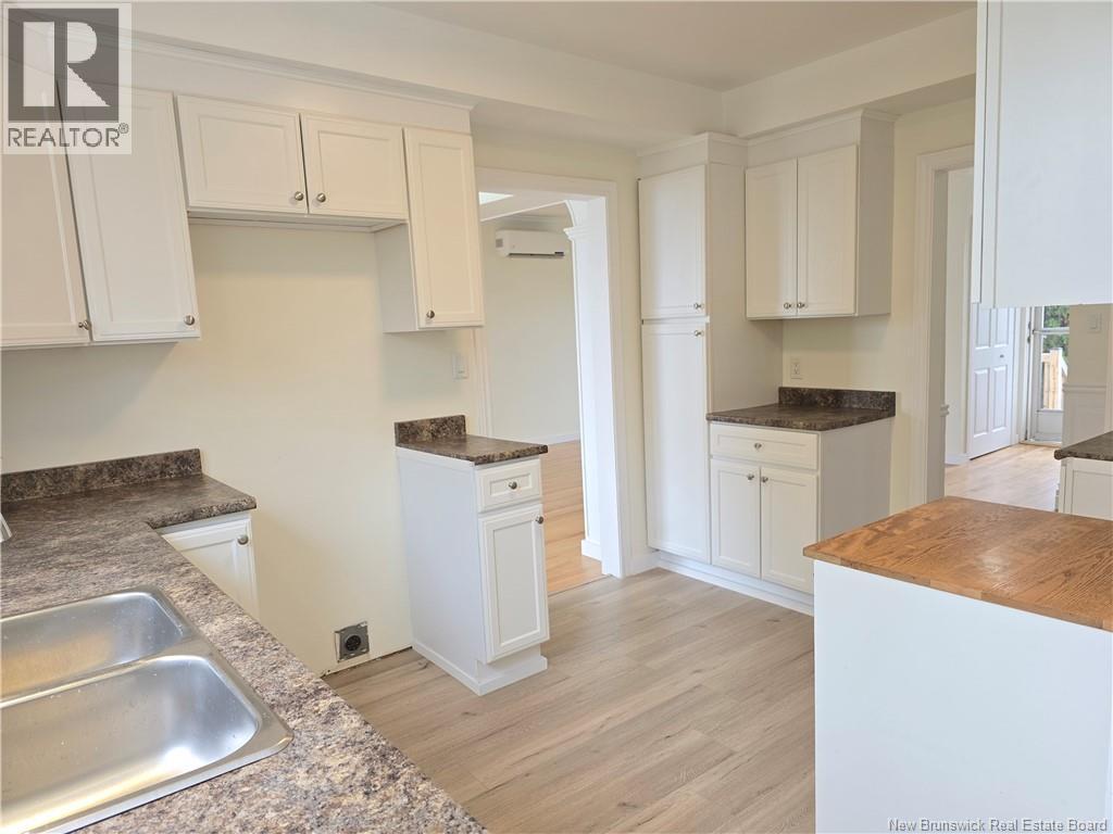 485 Varrily, Bathurst, New Brunswick  E8K 1W3 - Photo 13 - NB128777