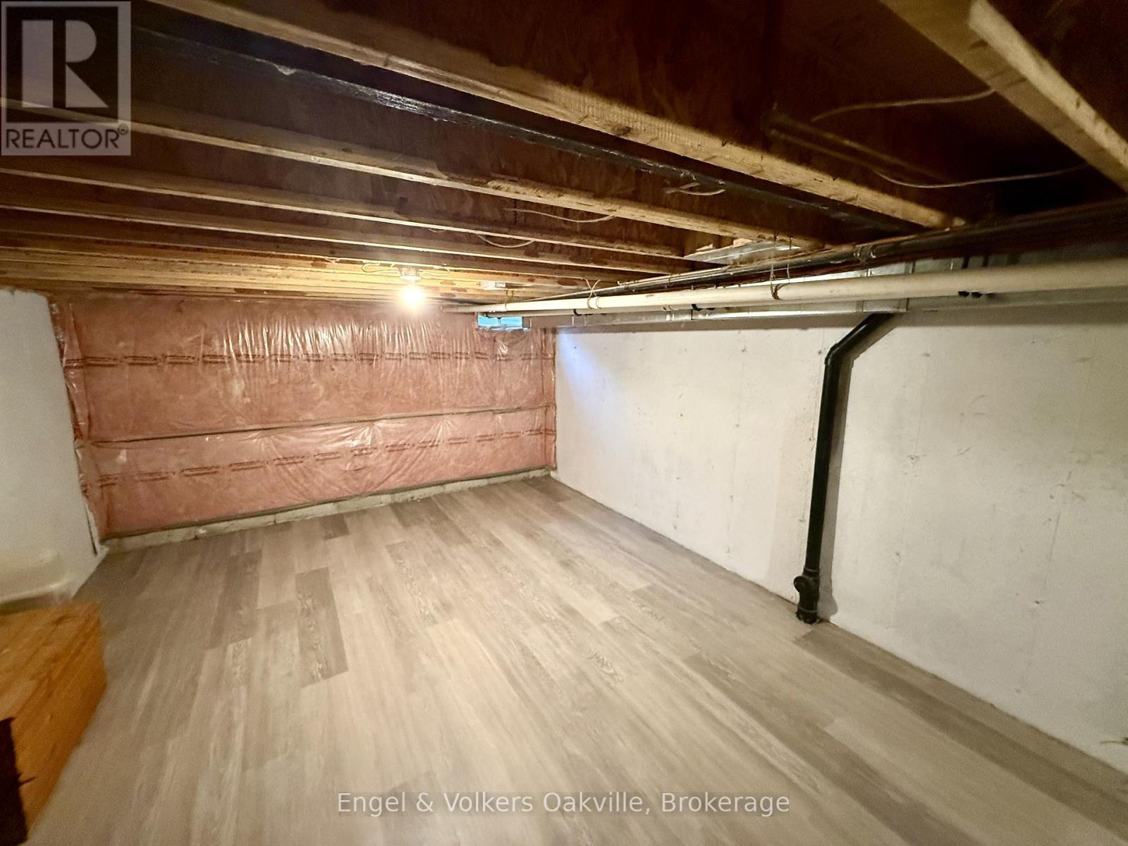 15 - 2015 Cleaver Avenue, Burlington, Ontario  L7M 4J7 - Photo 41 - W12352596