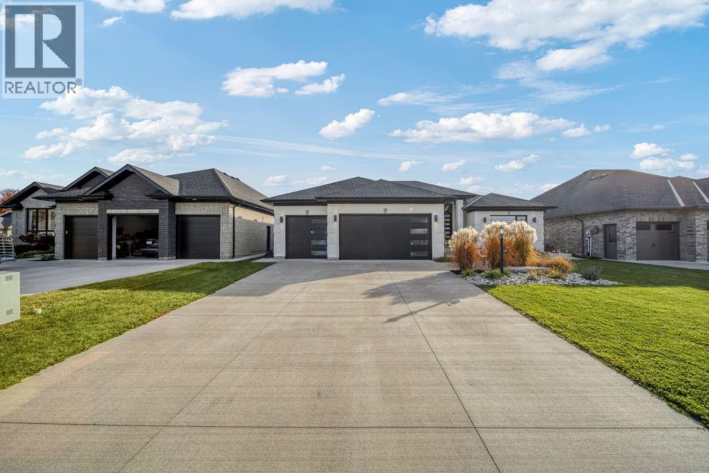 3489 Timber Ridge Road, Plympton-Wyoming, Ontario  N0N 1E0 - Photo 2 - 25026531