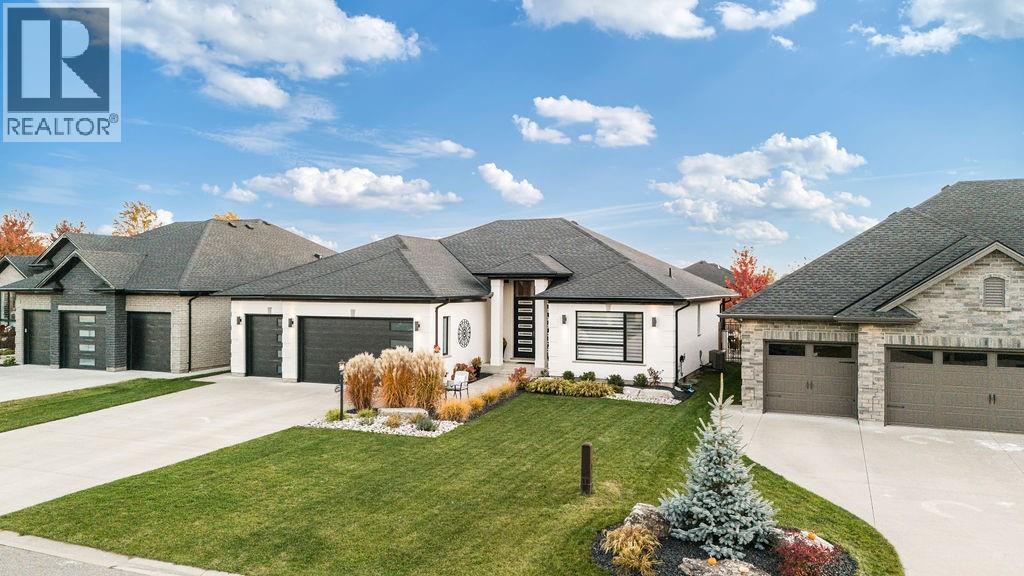 3489 Timber Ridge Road, Plympton-Wyoming, Ontario  N0N 1E0 - Photo 3 - 25026531