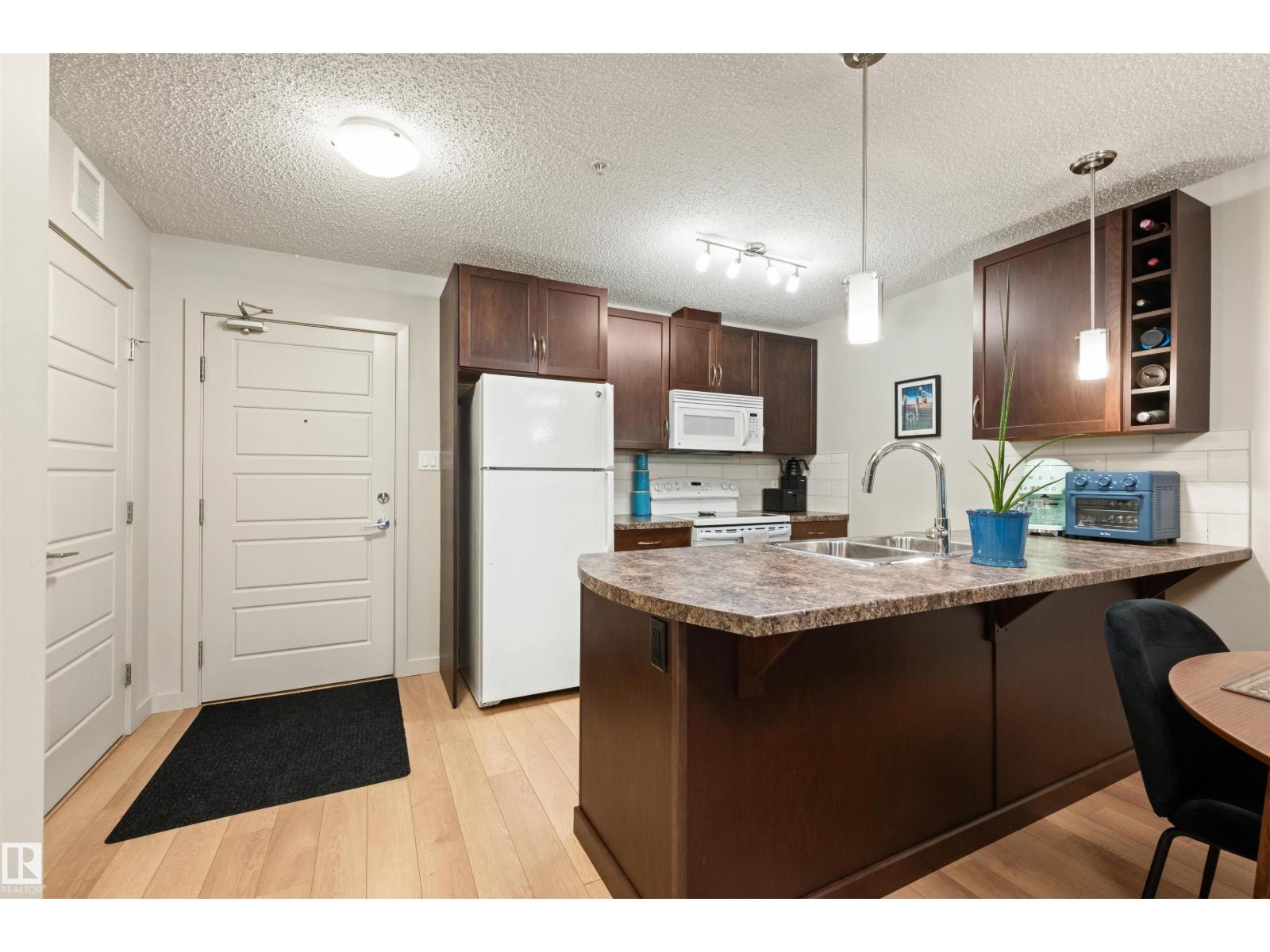 #158 7805 71 St Nw, Edmonton, Alberta  T6B 3V6 - Photo 3 - E4462766