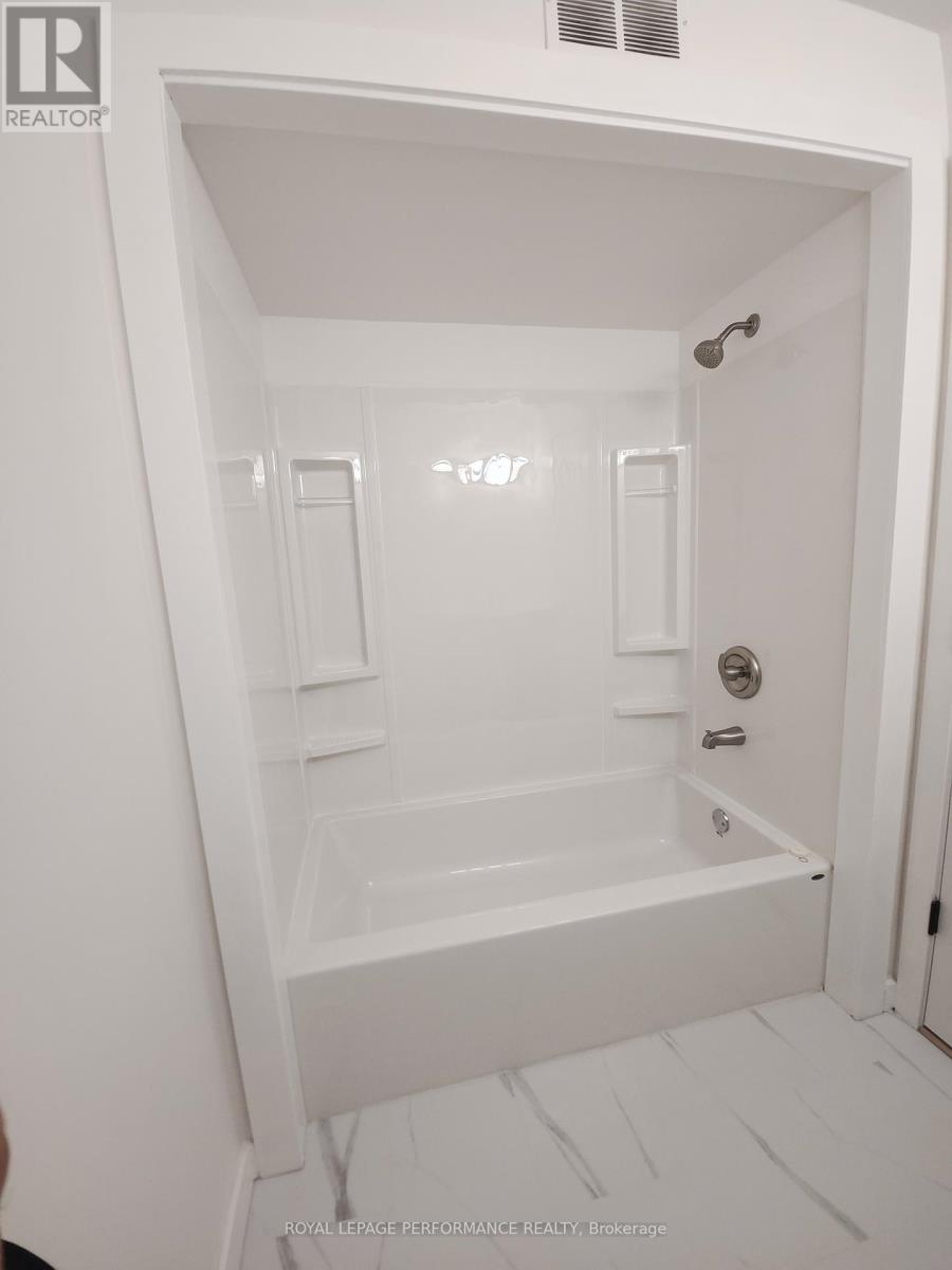 405 Carleton Street E, Cornwall, Ontario  K6H 4X9 - Photo 25 - X12465190