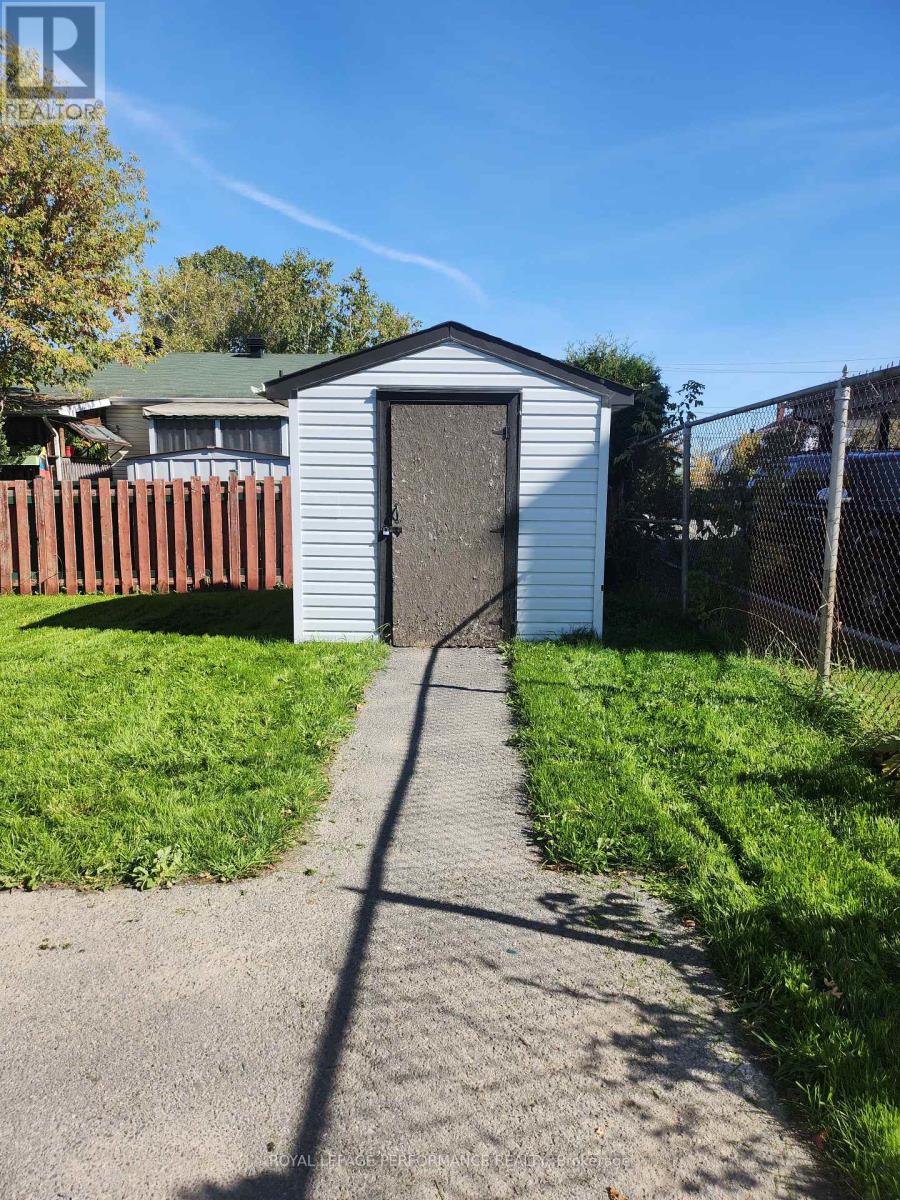 405 Carleton Street E, Cornwall, Ontario  K6H 4X9 - Photo 8 - X12465190