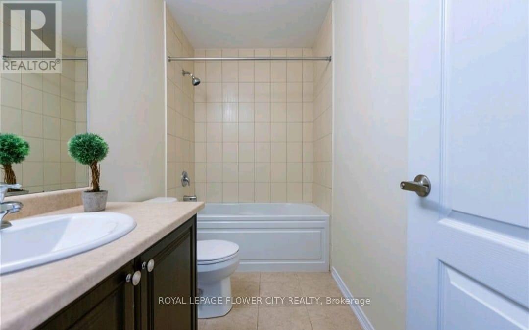 3 - 8273 Tulip Tree Drive N, Niagara Falls, Ontario  L2H 3S8 - Photo 6 - X12471107