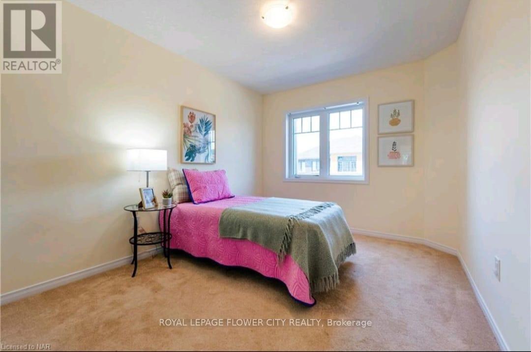 3 - 8273 Tulip Tree Drive N, Niagara Falls, Ontario  L2H 3S8 - Photo 4 - X12471107