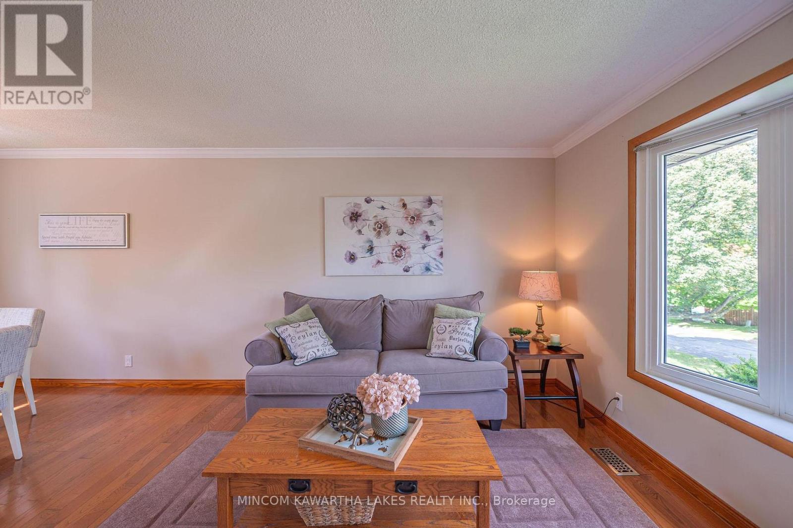 919 Sydenham Road, Peterborough, Ontario  K9J 1K5 - Photo 6 - X12464905